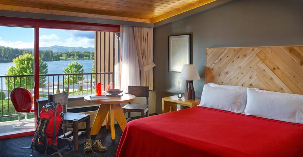 Bedroom 2, Lakehouse at High Peaks Resort, Essex