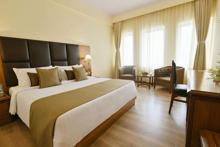 Bedroom 3, Peerless Hotel Kolkata, Kolkata