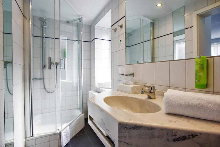 Bathroom 4, sevenDays Hotel Karlsruhe, Karlsruhe