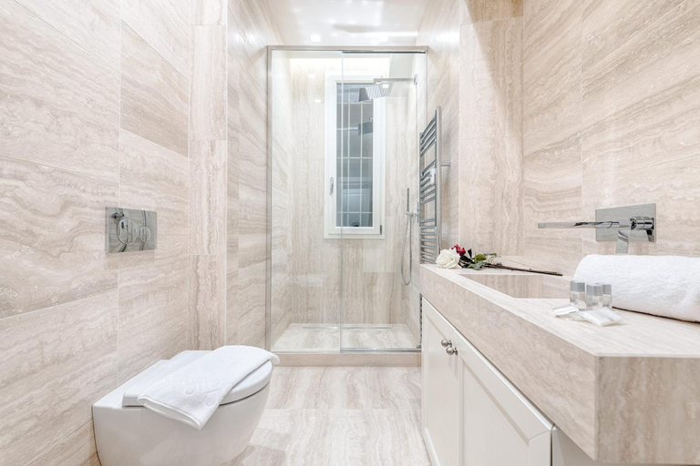 Bathroom 3, Luxury Blue River by Mmega, Florence