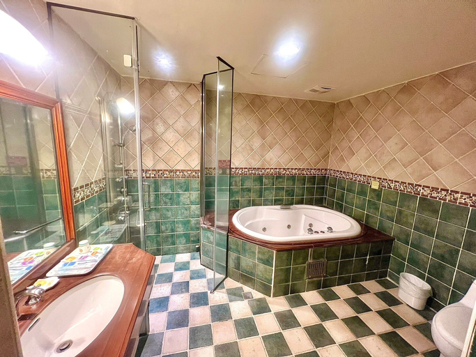 Bathroom 4, England Motel, Yilan