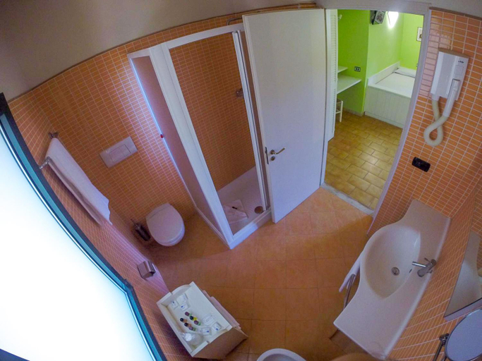 Bathroom 2, Amarestyle iGV Club Marispica, Ragusa