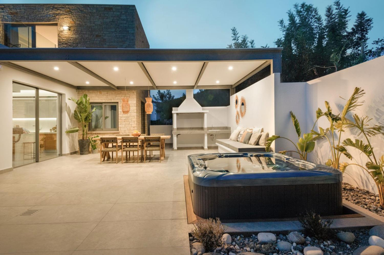 Others 2, Elea Silver Villa