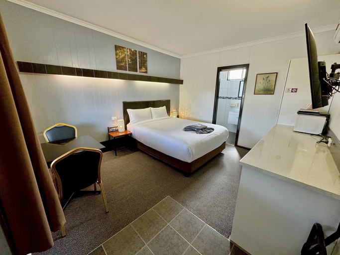 Bedroom 4, MOTEL ST ARNAUD, N. Grampians - St Arnaud