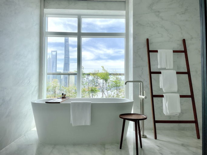 Bathroom 27