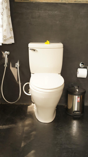 Bathroom 4, SpiceTree Chinnar, Tiruppur