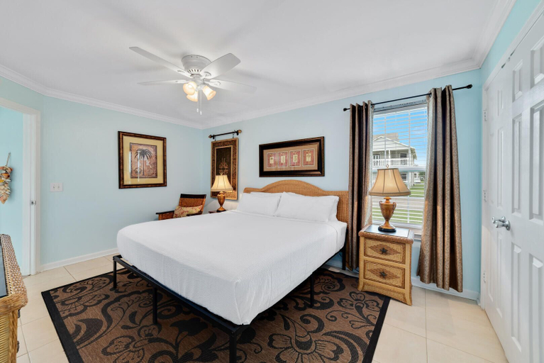 Bedroom 4, Updated, Ground Floor Unit w/ Pool & Gym, Sleeps 6, Baldwin