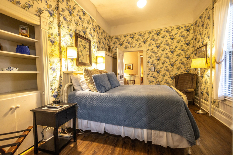 Bedroom 4, 1898 Waverly Inn, Henderson