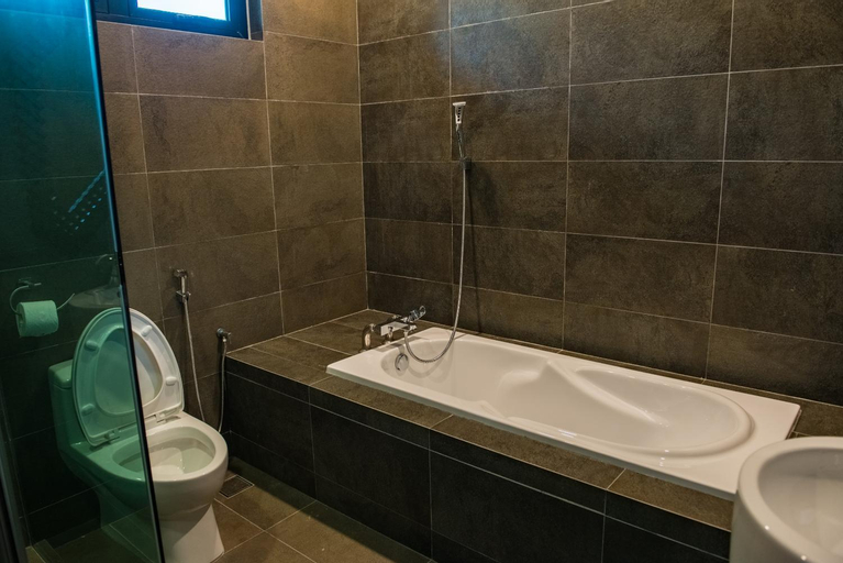 Bathroom 4