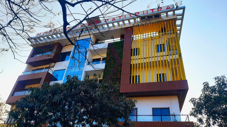 Exterior & Views 2, Hotel Grand Patliputra, Siwan