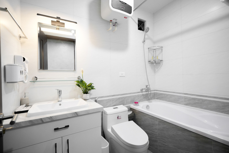 Bathroom, Fusion Gates Apartment, Ba Đình