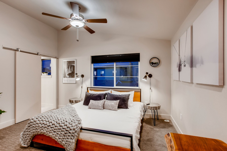 Bedroom 3, Old Town Swank - Brand New to Brewery District!, Larimer