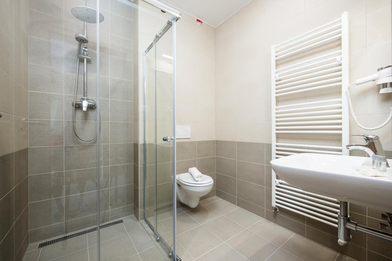 Bathroom 3, Termaly Male Bielice, Partizánske