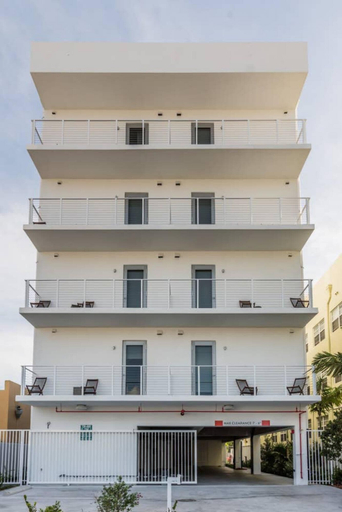 Exterior & Views 2, Modern 2BR Apt in South Beach Top Location, Miami-Dade