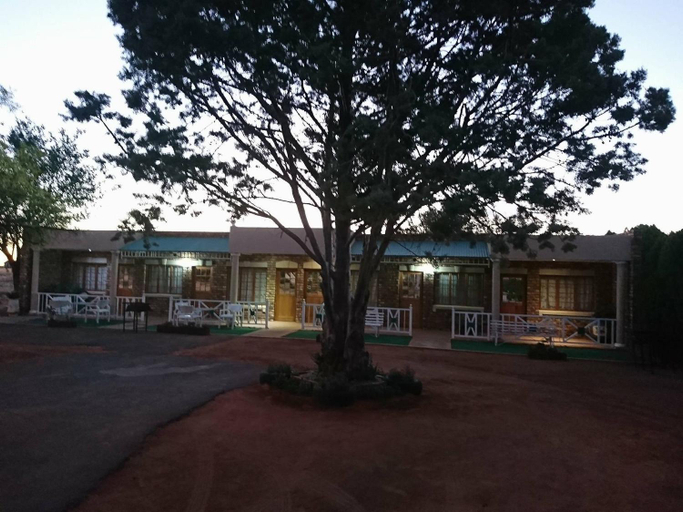 Others 4, Camelot Estate Lodging, Frances Baard
