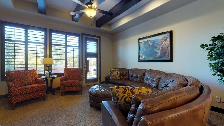 Living area 4, Kolob 3 Bedroom Apts by RedAwning, Washington