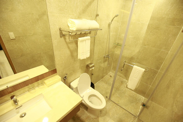 Bathroom, Kim Hoa Hotel, Đà Lạt