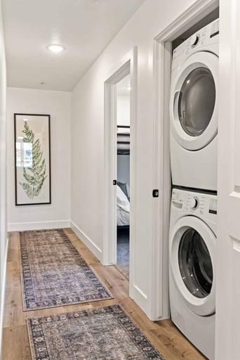 Bathroom 4, Serenity Shores #80, Washington