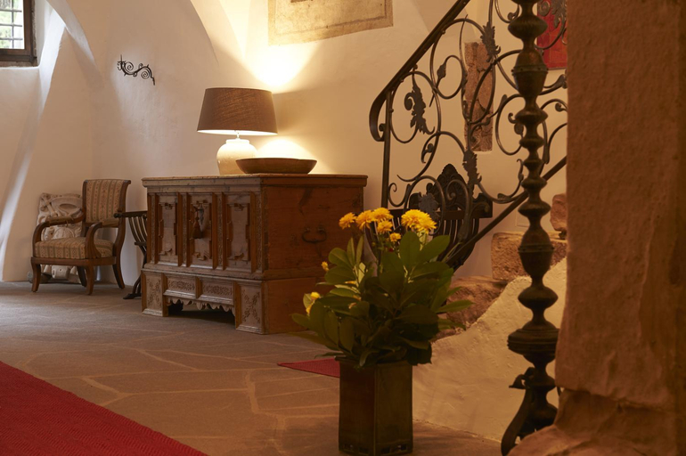 Public Area, Schloss Englar, Bolzano