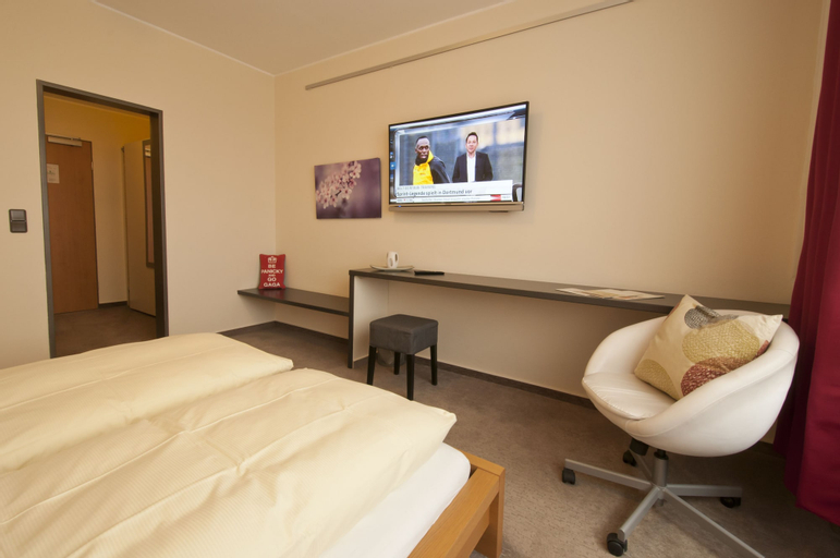 Bedroom 14
