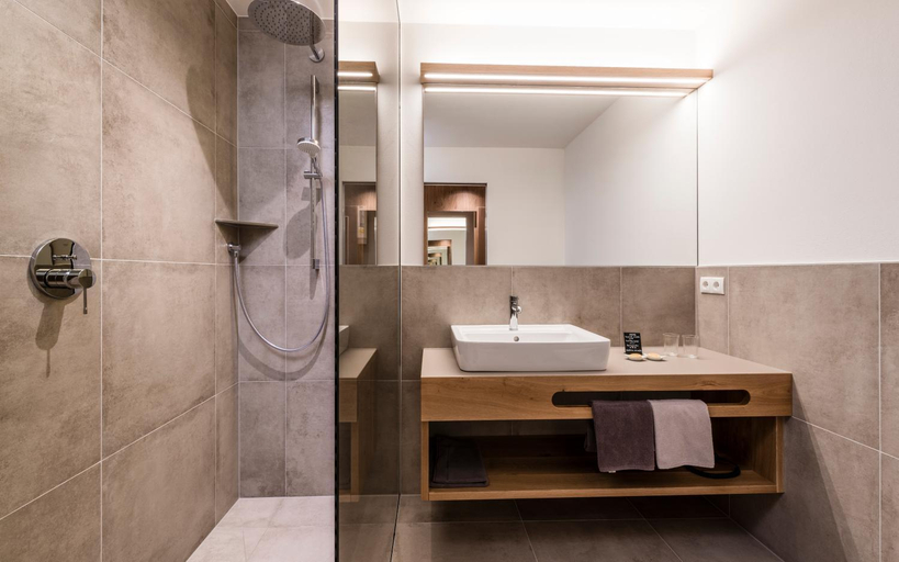 Bathroom 4, Hotel Birkenbrunn, Bolzano
