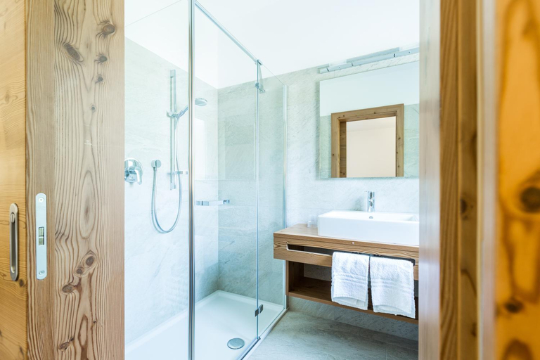 Bathroom 3, Zur Muhle Wohlfuhloase, Bolzano