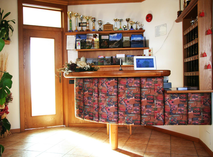 Public Area 2, Meuble Rosalpina, Sondrio