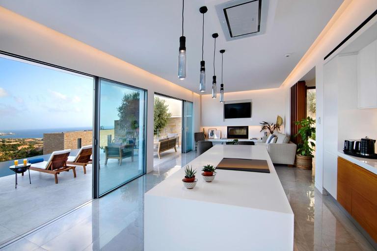 Others 3, Elea Silver Villa