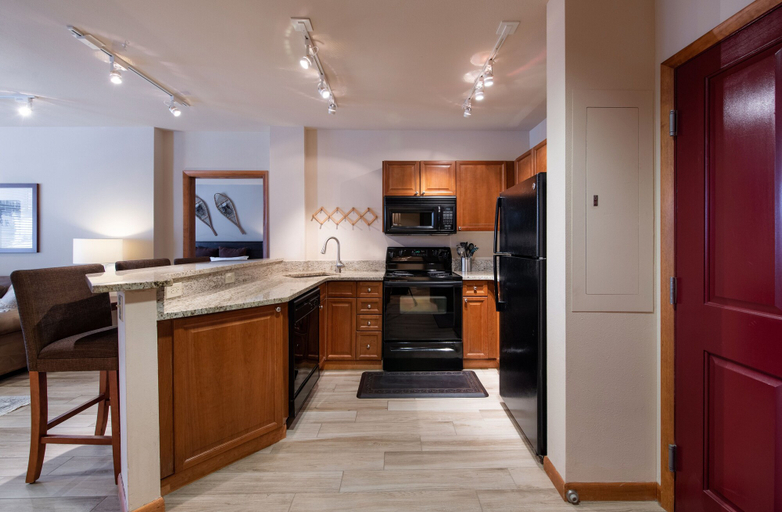 Private kitchen 3, Zephyr Mountain Lodge, Condo | 2 Bedroom (Select-Rated Condo 1321), Grand