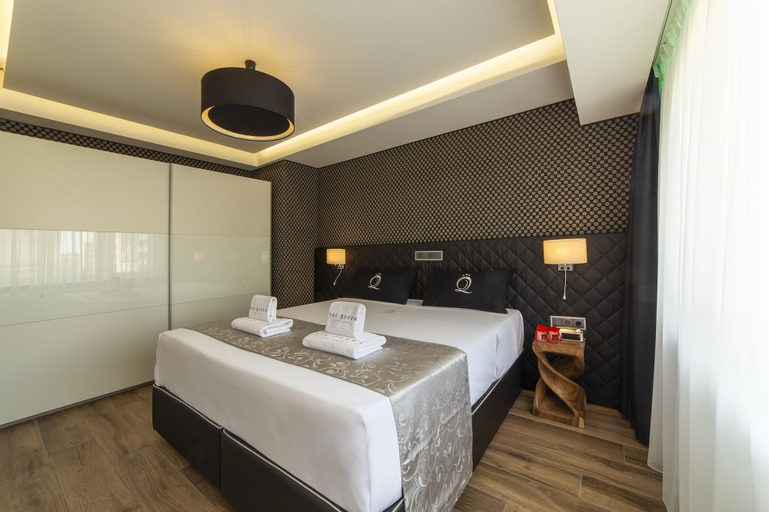 Bedroom 25