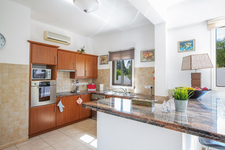 Kitchen 4, Villa To Perivoli
