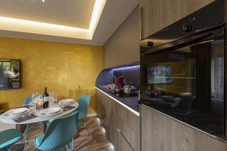 Food & Drinks 5, The Queen Luxury Apartments - Villa Carlotta, Luxembourg