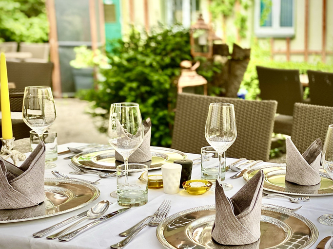 Couples dining 4, Boutique Hotel & Bio Wirtshaus Schwarzer Bock, Ansbach