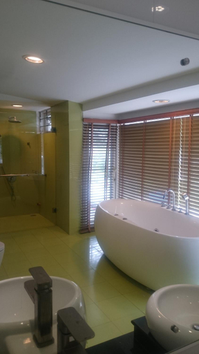 Bathroom 2, Nancy Beach Front Villa, Vũng Tàu