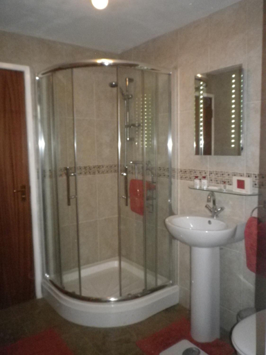 Bathroom, Bridge Hall Apartments, North Somerset
