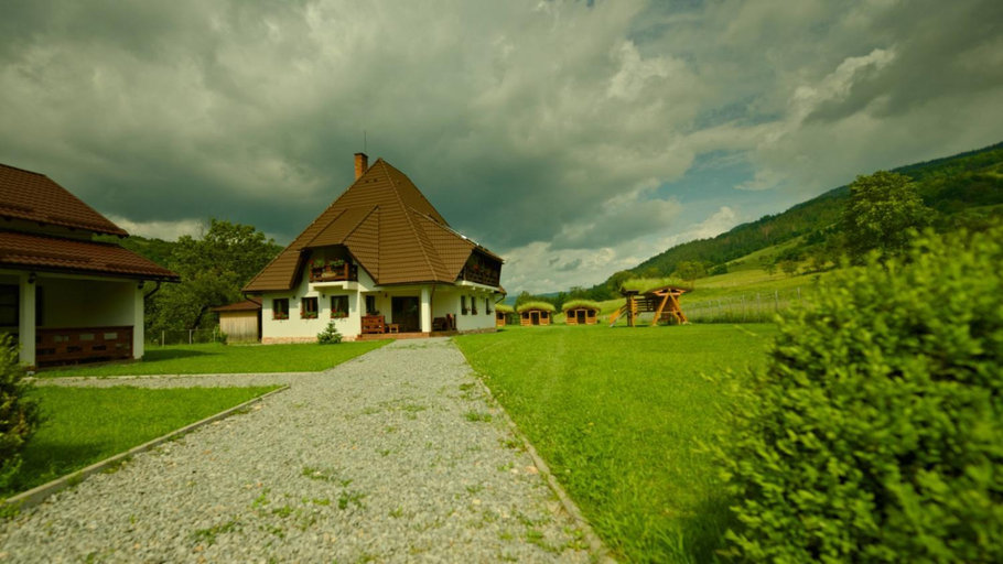 Others 4, Pensiunea Casa Iancului, Vidra