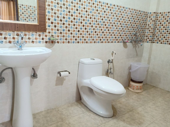 Bathroom 3, Camp Mehi Nature Resort, Nainital