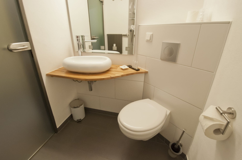 Bathroom 3