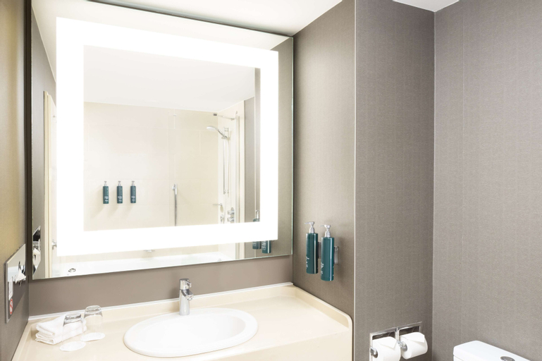 Bathroom 5