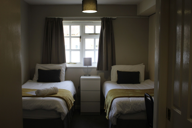 Bedroom 3, Charney Manor, Oxfordshire