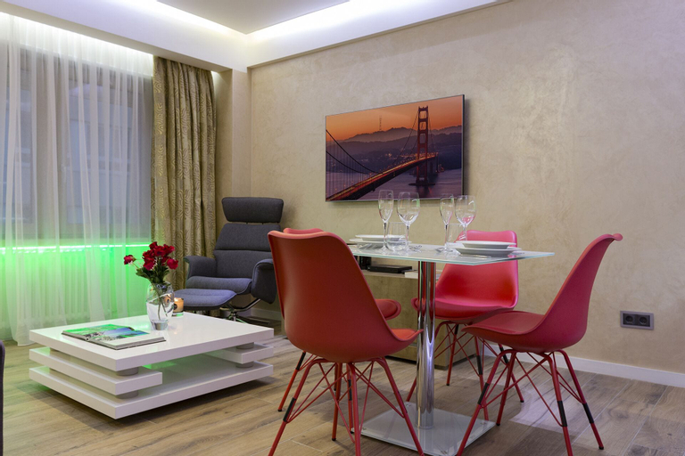 Dining Room 13