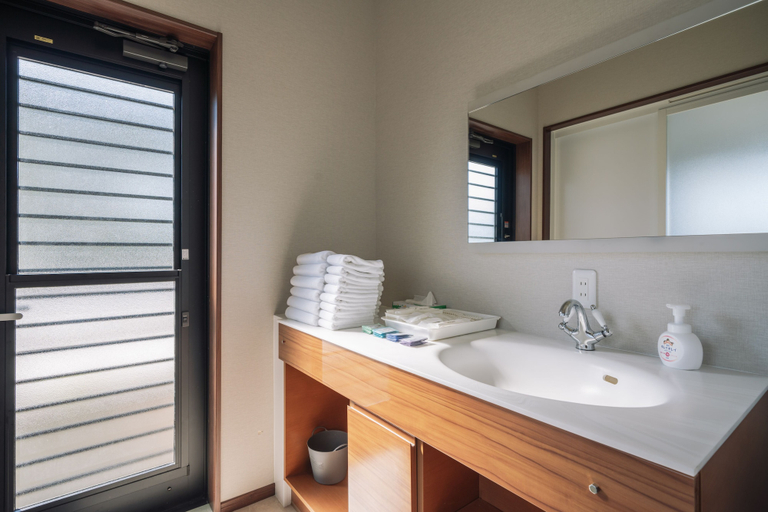 Bathroom 4, Private House u-zi house, Yaese