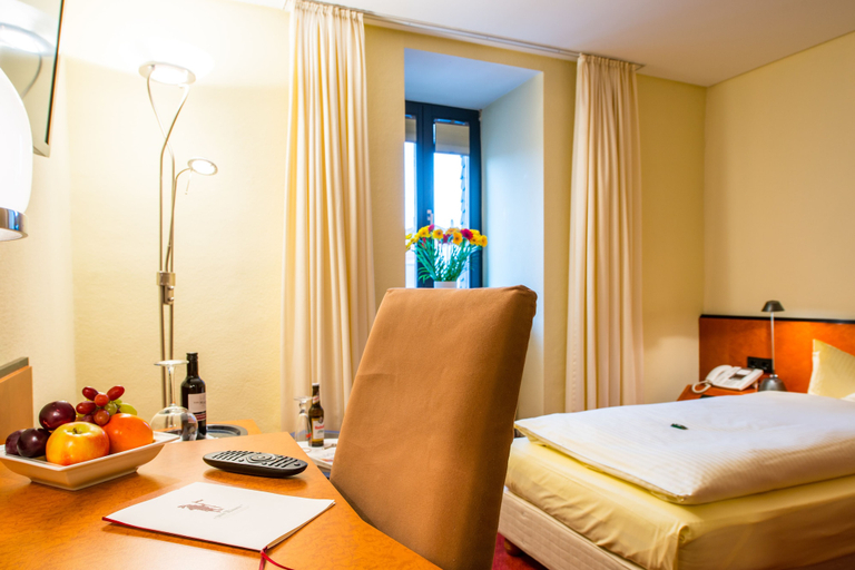 Bedroom 2, Hotel Zum Ritter, Fulda