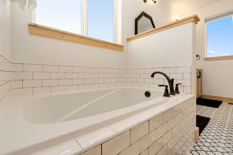 Bathroom 3, Lakeside Luxury - Hot Tub, Pool Table, and Views, Larimer
