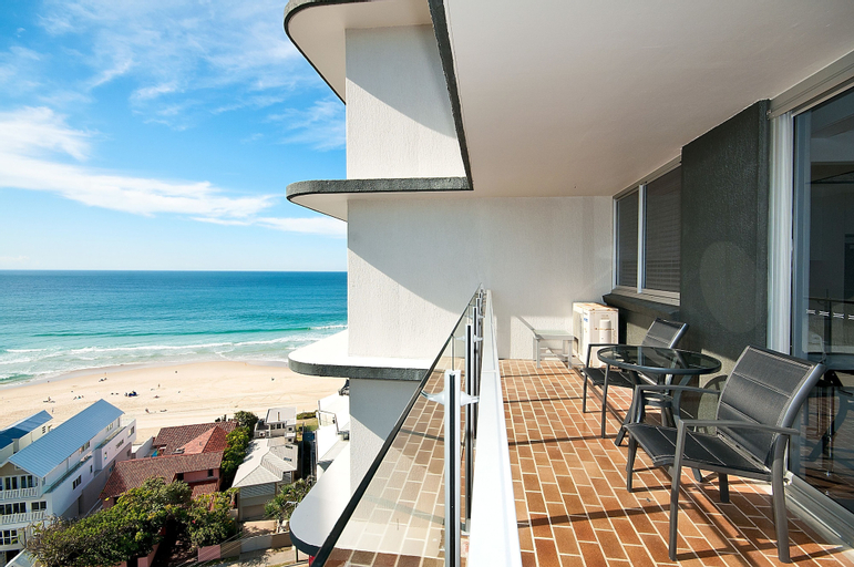 Exterior & Views 19