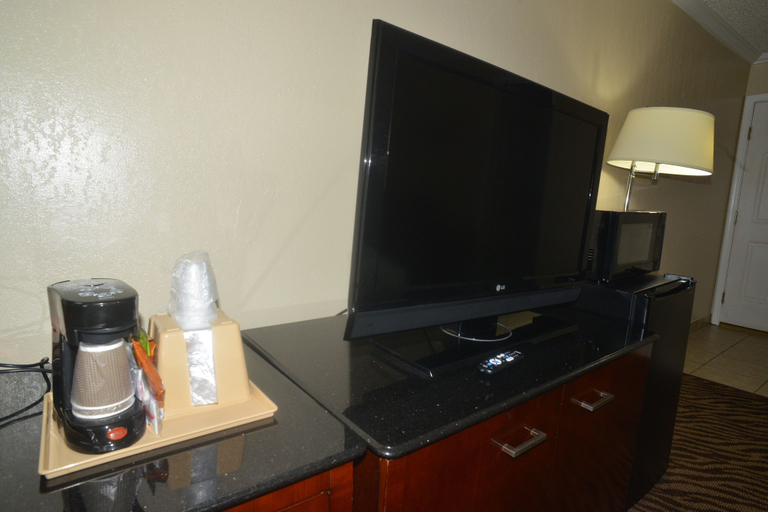 Others 5, Hometown Inn & Suites, Tulsa