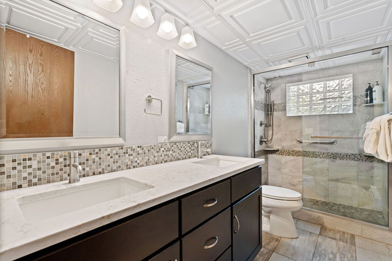 Bathroom 3, Amazing Sunsets, Biking, Boating and More at the Horsetooth Stoop!, Larimer