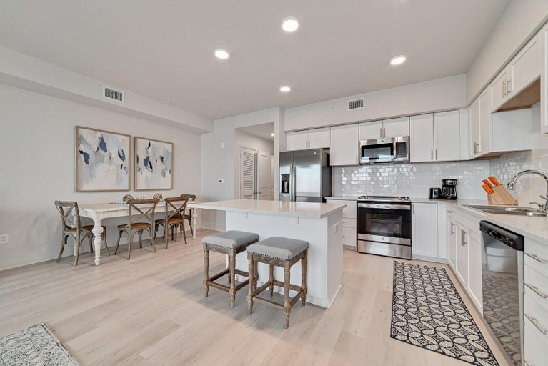 Others 5, Charming 2bd/1.5ba Beachfront Condo w/ Pool View, Baldwin