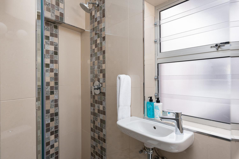 Bathroom 3, Saratoga Apartments by Propr, City of Cape Town
