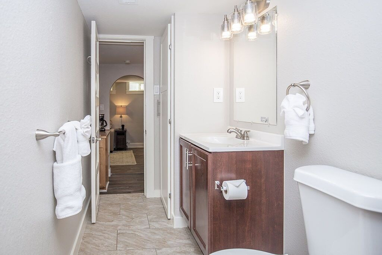 Bathroom 4, Cozy Retreat | Walk to Unc | Free Cruiser Bikes, Weld